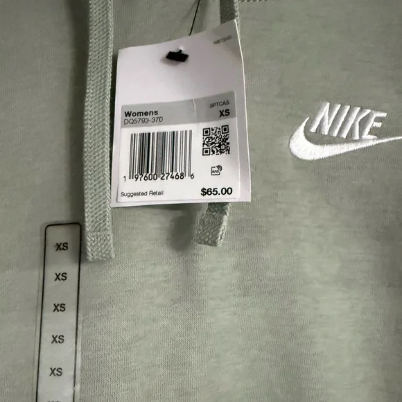 Nike Light Green Women's Pullover - Picture 3 of 3